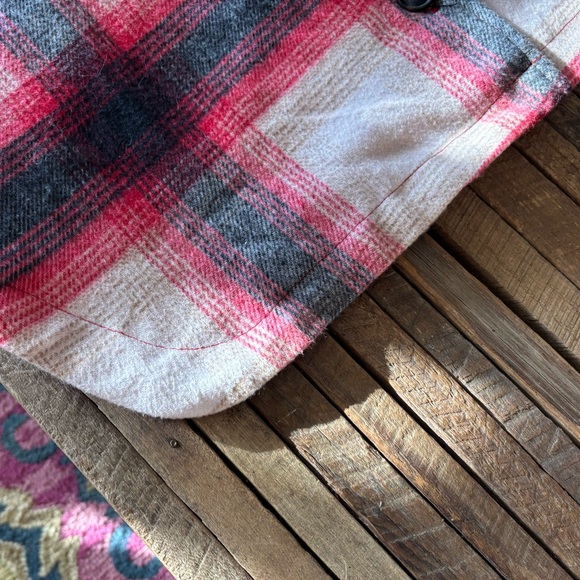 Elan Riley Red Plaid Jacket - Picture 8 of 8